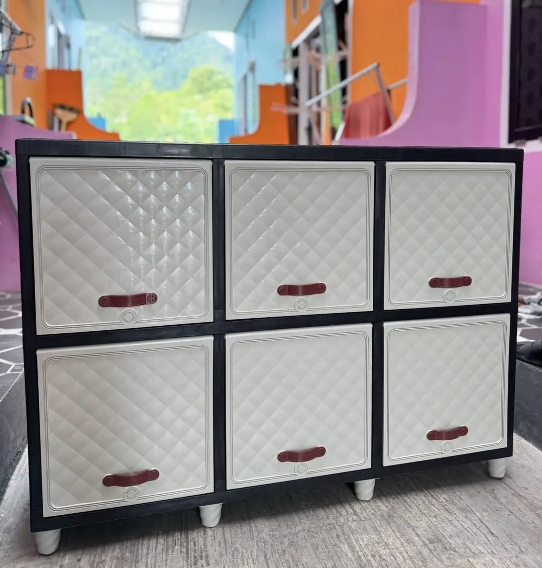 Lemari tv oppa 6 pintu