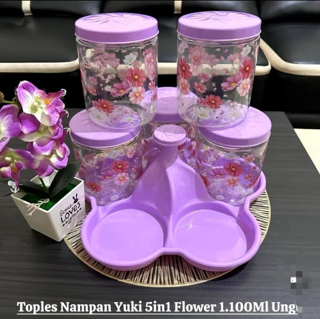 Toples yuki